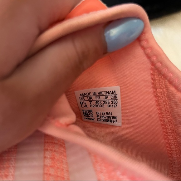 Women Adidas NMD - Picture 6 of 6